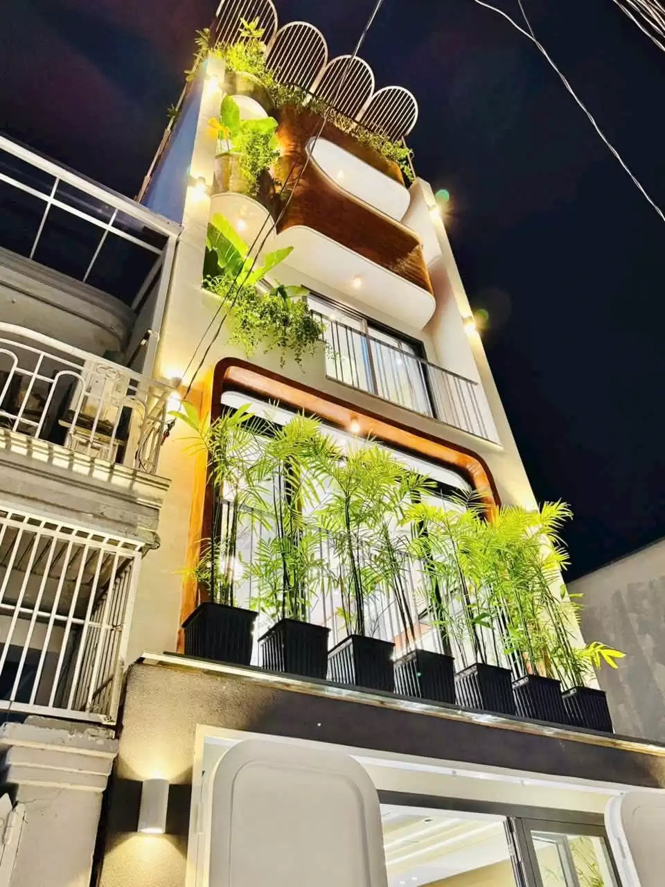 Bán nhà đẹp ngay nhà văn hoá thiếu nhi p16 Full nội thất hẻm oto
